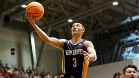 中信特攻防守大鎖林秉聖。（圖／T1聯盟提供）