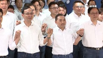 侯友宜推特文「英文文法亂」！藍委護航