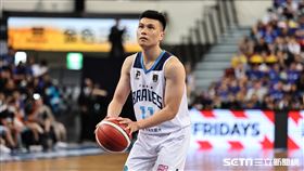 ▲PLG季後賽首戰臺北富邦勇士迎戰桃園璞園領航猿，勇士洪楷傑罰球。（圖／記者劉彥池攝影）