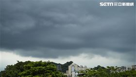 天氣/烏雲/變天/下雨/陰天（記者陳弋攝影）