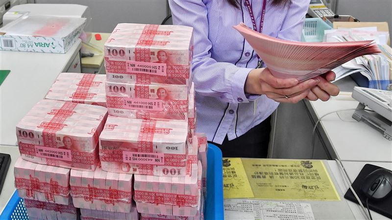 缺錢？3星座快買彩券！金牛座靠溝通賺錢