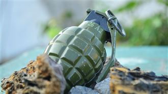 中國男泰國藏大批軍火！警搜出高威力炸藥