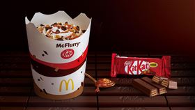 微牽絲起司排雙牛堡,微牽絲起司排脆豬堡,巧克力焦糖冰炫風,麥當勞提供