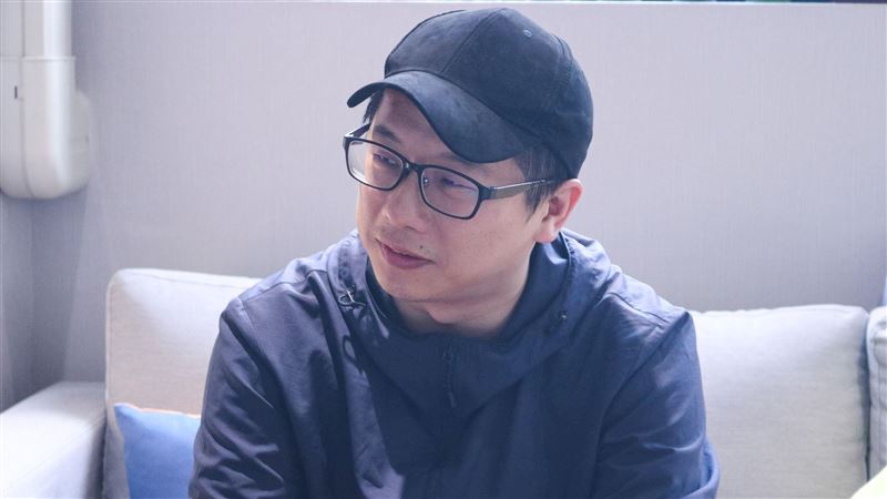 不藏了！準金曲製作人「驚人身分」被起底