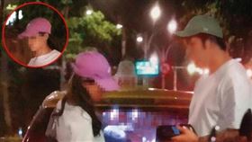 4/30 02：02，周儀翔喝到一半，有粉紅帽辣妹跑來找他，並且拿了房卡（圓圈處）。（圖／鏡週刊提供）