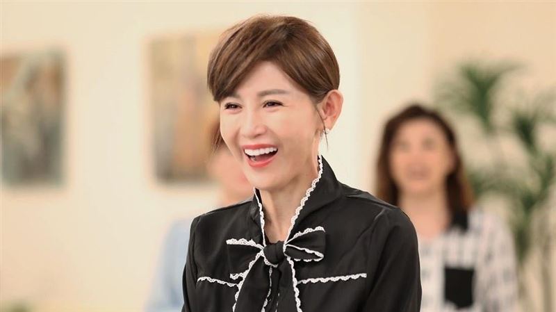 鄭仲茵爆過勞昏厥急送醫　劇組洩復工近況
