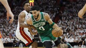 ▲塞爾提克泰坦（Jayson Tatum）砍下全場最高33分。（圖／路透社／達志影像）