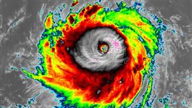 瑪娃重返強颱（圖／翻攝自台灣颱風論壇｜天氣特急 臉書）