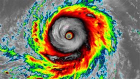 瑪娃創紀錄！強度調升「5月最強颱」　氣象局揭週末對台影響。（圖／翻攝自台灣颱風論壇｜天氣特急臉書）