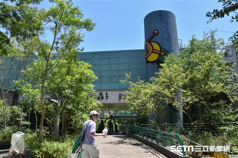 在動物園裡用「汗水」偷蝴蝶　竊盜罪起訴
