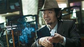 《古董局中局》劇照葛優（圖／華映提供）