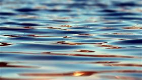 馬來西亞,國家英雄,退休警察,女屍,河中