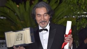 役所廣司奪下坎城影帝。（圖／美聯社／達志影像）