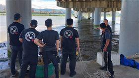 23歲陳姓女子失蹤兩日，今天發現遺體卡在重陽橋下。（圖／翻攝畫面）