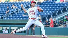 ▲劉致榮解釋，沒有跟教練說要簽名球，看到有人丟連結嚇到。（資料圖／翻攝自劉致榮IG）