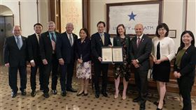 德州議會通過決議案  成立跨黨派友台連線為表達對台灣的堅定支持，德州州議會於日前通過決議文，表達支持強化與台灣夥伴關係與台灣在全球角色。議會也正式成立跨黨派友台連線。（休士頓辦事處提供）中央社記者江今葉華盛頓傳真  112年5月29日