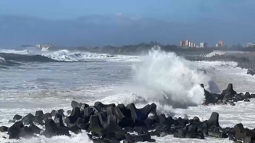 瑪娃逼近　海警發布後觀浪「最重罰25萬」