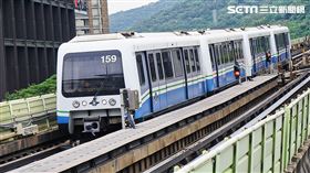 北捷表示，淡水信義線、松山新店線（小碧潭站）、文湖線等路線的高架及平面段，當實際瞬間風速達10級風以上，或10分鐘內之平均風速達7級風時，即依照標準作業程序暫停營運。（圖／資料照）