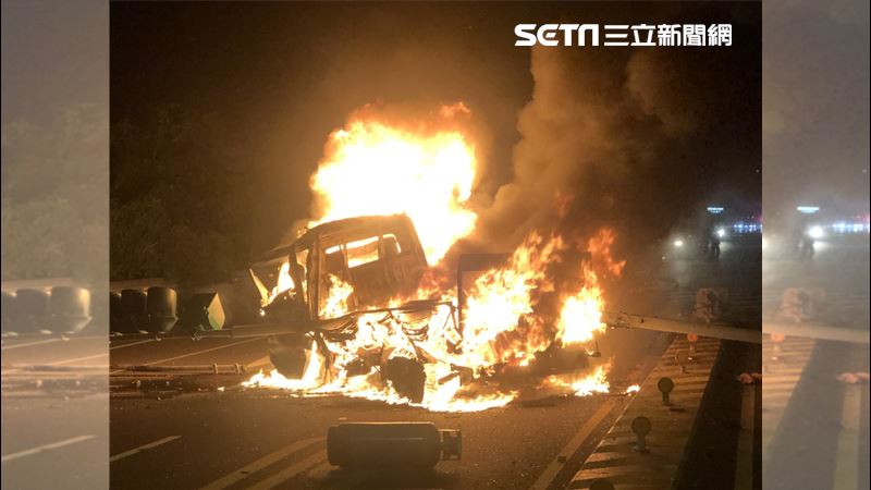 彰化貨車撞分隔島　滿載瓦斯桶起火燒1死