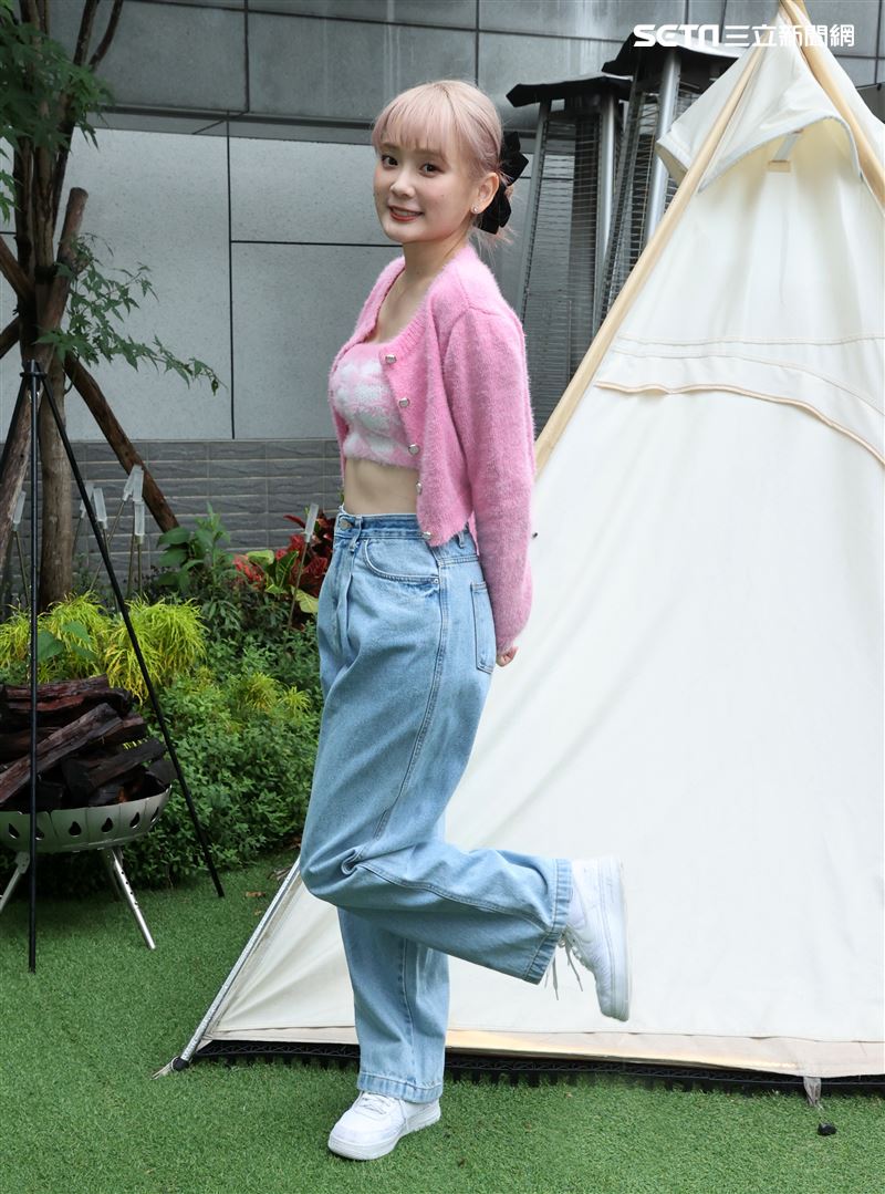 洗菜三立新聞網專訪。（圖/記者邱榮吉攝影）