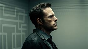 班佛艾列克在片中飾演女兒離奇失蹤的警探。（圖／甲上提供）