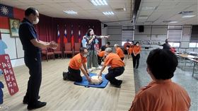 土城警辦義交基本訓練，警民合作守護土城安全。（圖／警方提供）