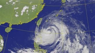 颱風瑪娃逐漸逼台　東部海域已監測到巨浪
