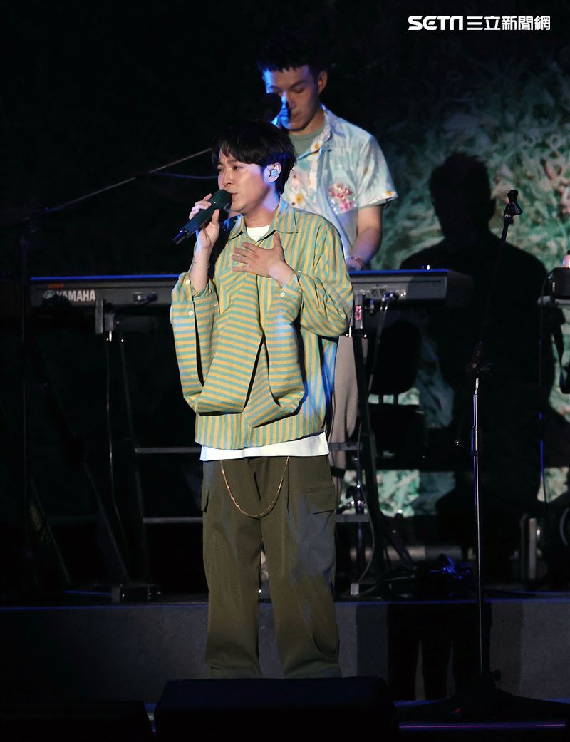 蘇打綠aka魚丁糸「Round 2」一日限定 戶外演唱，睽違6年重回老地方「宣布20週年新計畫」3萬人嗨爆。（圖/記者邱榮吉攝影）