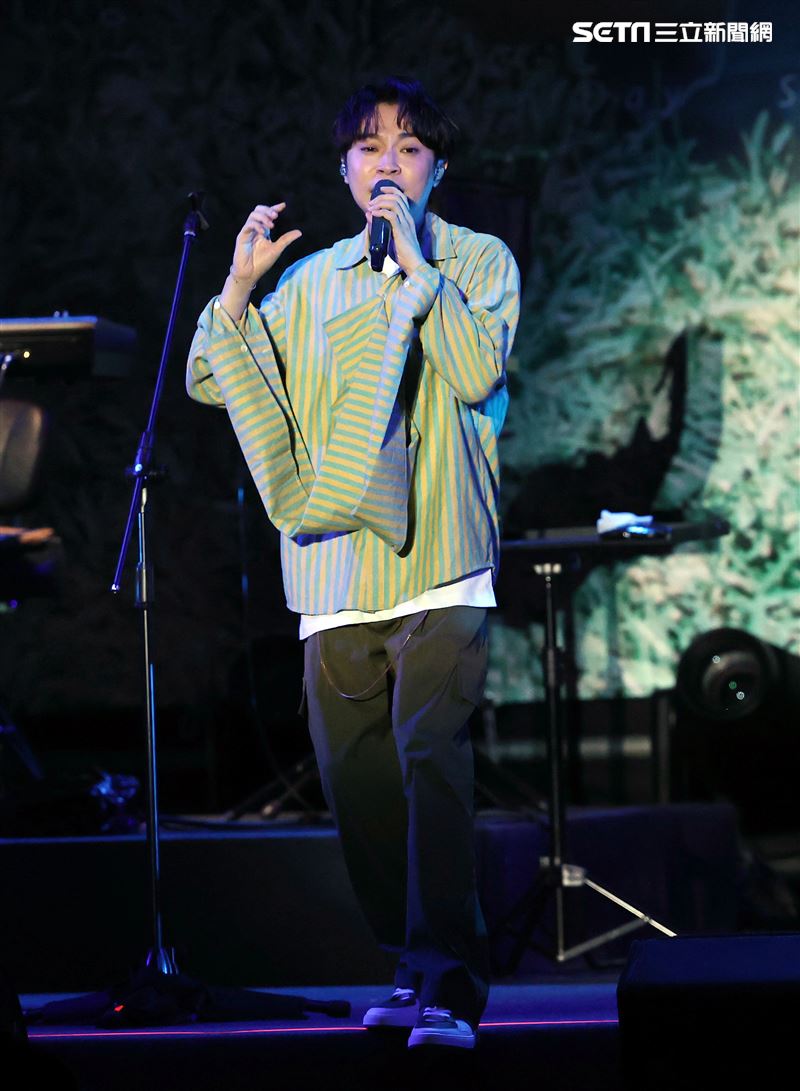 蘇打綠aka魚丁糸「Round 2」一日限定 戶外演唱，睽違6年重回老地方「宣布20週年新計畫」3萬人嗨爆。（圖/記者邱榮吉攝影）