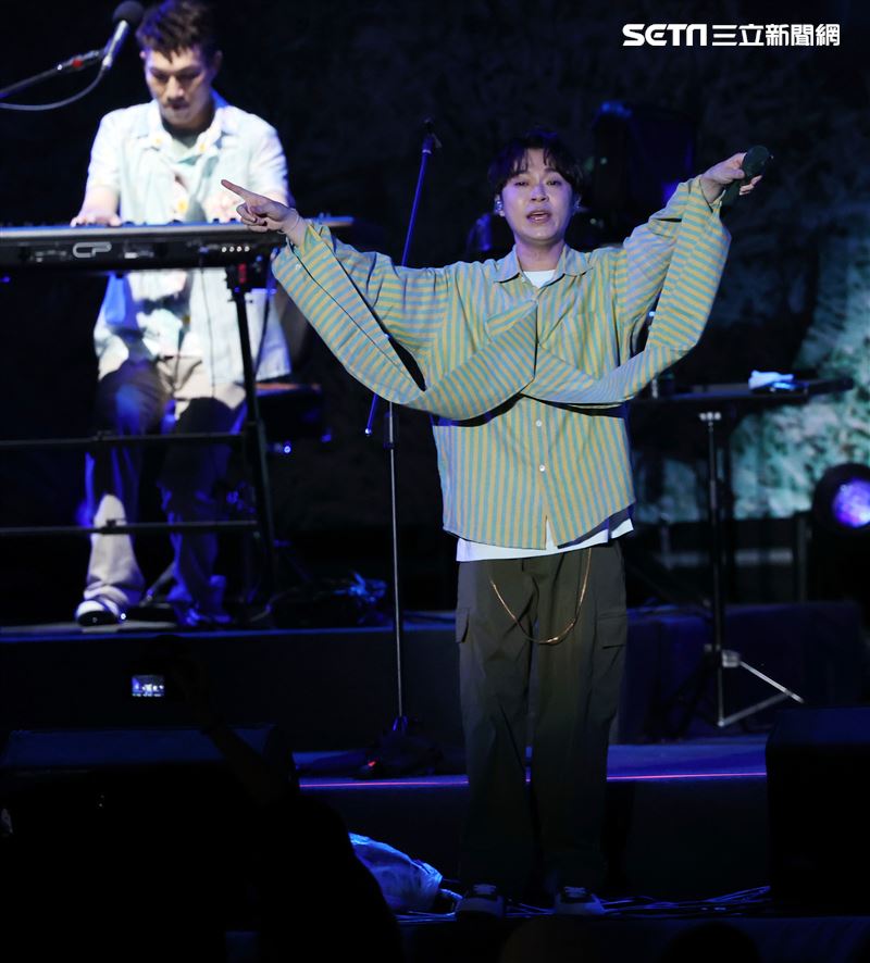 蘇打綠aka魚丁糸「Round 2」一日限定 戶外演唱，睽違6年重回老地方「宣布20週年新計畫」3萬人嗨爆。（圖/記者邱榮吉攝影）