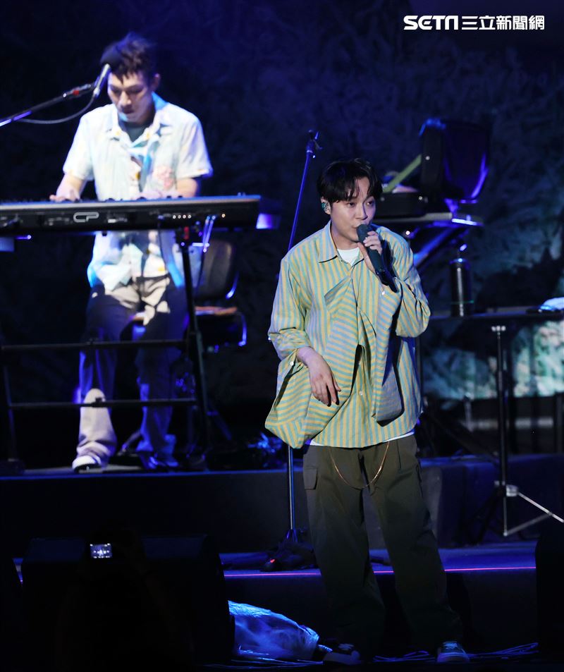 蘇打綠aka魚丁糸「Round 2」一日限定 戶外演唱，睽違6年重回老地方「宣布20週年新計畫」3萬人嗨爆。（圖/記者邱榮吉攝影）