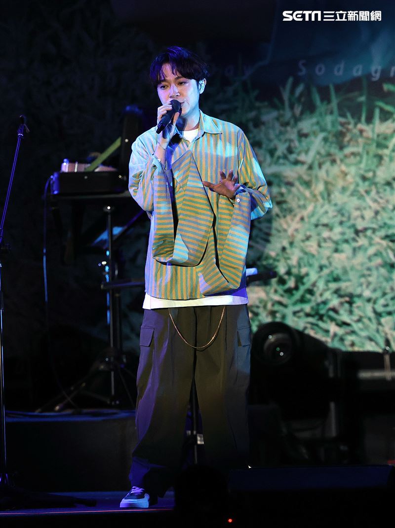 蘇打綠aka魚丁糸「Round 2」一日限定 戶外演唱，睽違6年重回老地方「宣布20週年新計畫」3萬人嗨爆。（圖/記者邱榮吉攝影）