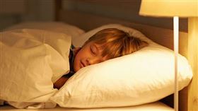 骨齡,年齡,睡眠,身高,男童,中國,睡覺習慣,開燈（示意圖／pixabay）