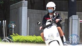 本刊去年9月直擊，許仁杰直搗謝京穎家，驗證他們當時曖昧的消息，但兩人矢口否認。