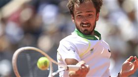 ▲世界排名第2梅迪維夫（Daniil Medvedev）法網首輪爆冷出局。（圖／美聯社／達志影像）