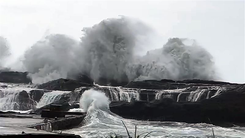 颱風瑪娃逼近　蘭嶼綠島滯留旅客逾800人
