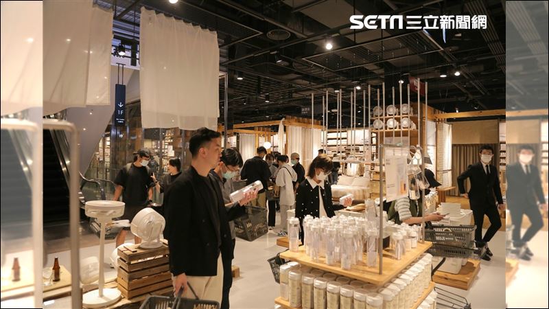 無印良品松高店開幕！民眾狂搶獨家商品