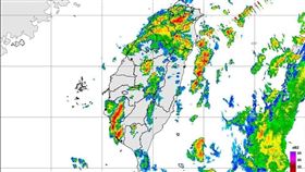 快訊／瑪娃掠過東部外海！11縣市豪雨、大雨特報　小心雷擊、強陣風