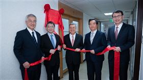 行政院打詐專責辦公室今（31）日下午揭牌成立。（圖／行政院提供