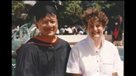 黃仁勳,老婆,LORI(圖/翻攝輝達)