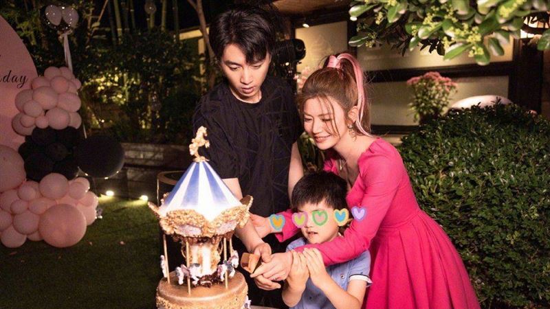 陳妍希生日陳曉甜合體　4字懶理婚變傳言