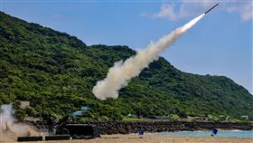 雙聯裝刺針飛彈發射（圖／國防部提供）