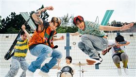 婁峻碩挾歌壇三棲人氣王光環923首攻北流開唱。（圖／KKLIVE、想不到音樂工作室提供）