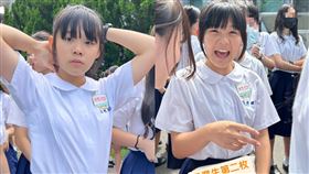 
左左右右(圖／翻攝自zony.yony)
