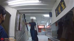 西瓜刀,電擊槍,桂林路,台北市,萬華,