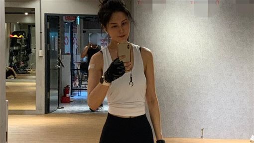 健身網紅「麵包包」造假罹癌