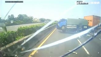國一彰化4貨車連環撞1死　撞擊瞬間畫面曝