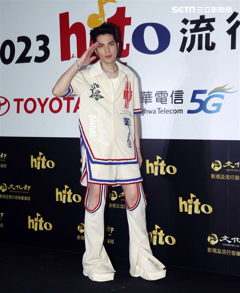 蕭敬騰受邀「hito流行音樂獎頒獎典禮」擔任特別表演嘉賓。（圖/記者邱榮吉攝影）