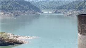 曾文水庫蓄水量微增經濟部水利署南區水資源局統計，曾文水庫上游集水區3日午後明顯降雨，單日累積雨量33亳米，但4日至下午6時為止僅3.9毫米，有效蓄水量則是從3日中午12時的3655萬立方公尺，略增加至3819萬立方尺，蓄水率7.51%。中央社記者楊思瑞攝  112年6月4日