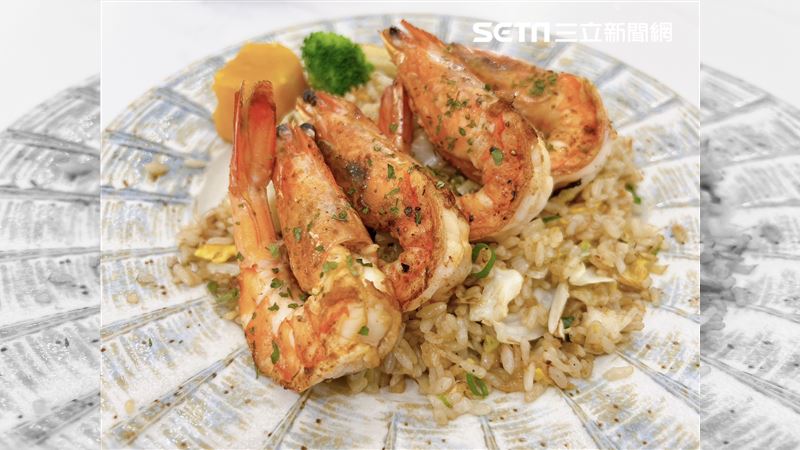 「海大蝦」鐵板炒飯超澎湃！限量老饕搶爆